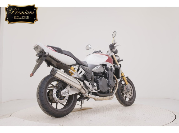 Мотоцикл Honda CB1300SF с пробегом 4332 km