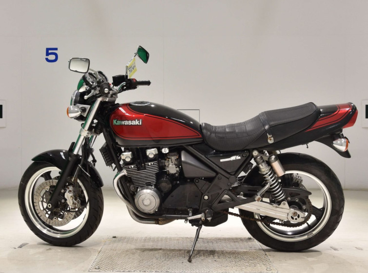 Мотоцикл Kawasaki ZEPHYR400 с пробегом 8331 km