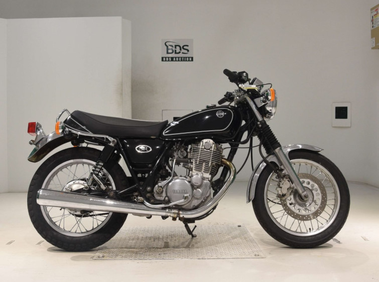 Мотоцикл Yamaha SR400 з пробігом 4625 km