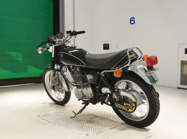 Мотоцикл Yamaha SR400 з пробігом 4625 km