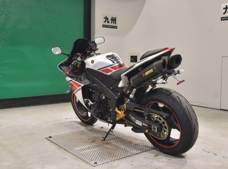 Мотоцикл Yamaha YZF-R1 с пробегом 22041 km