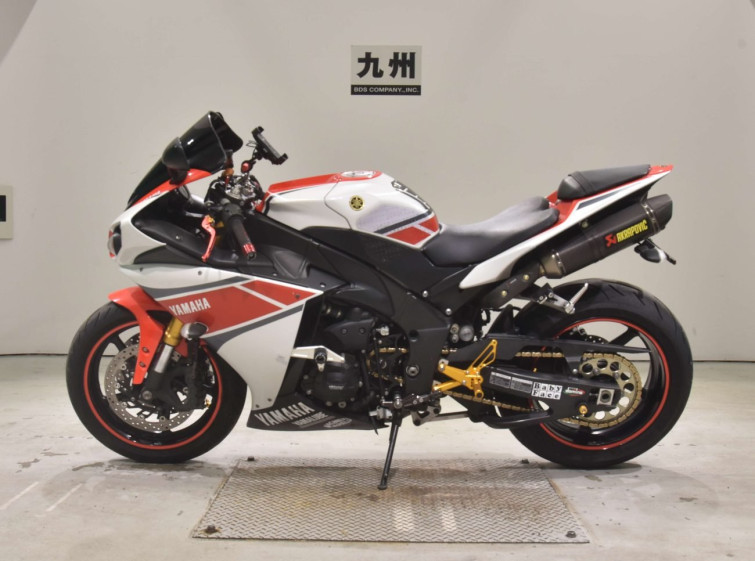 Мотоцикл Yamaha YZF-R1 с пробегом 22041 km