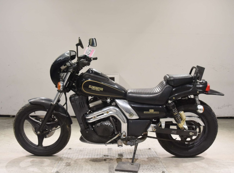 Мотоцикл Kawasaki ELIMINATOR 250SE с пробегом 3696 km