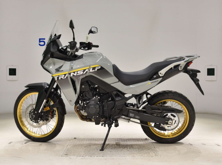 Мотоцикл Honda XL750TRANSALP з пробігом 206 km