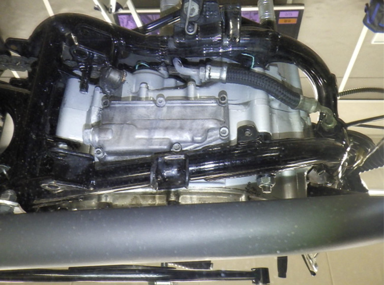 Мотоцикл Yamaha SR400-2 с пробегом 3411 km