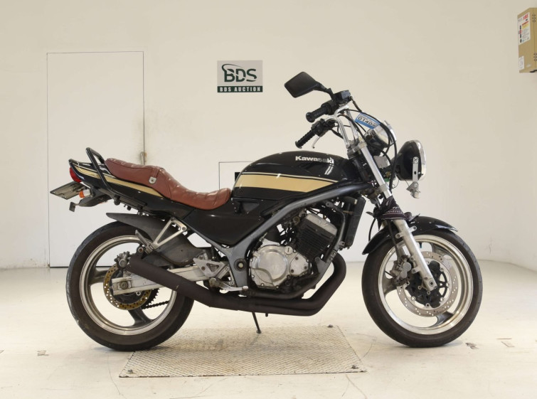 Мотоцикл Kawasaki BALIUS ZR250