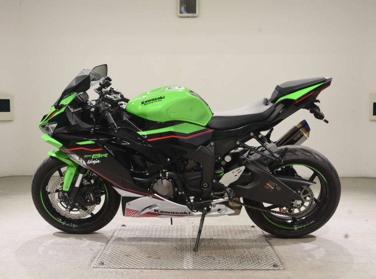 Мотоцикл Kawasaki ZX-6RA KRT з пробігом 5751 km