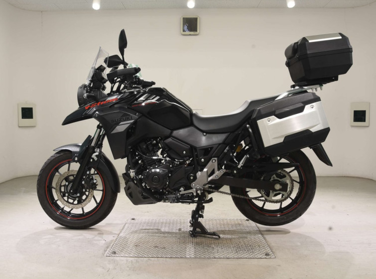 Мотоцикл Suzuki V-STROM DL250A с пробегом 1833 km