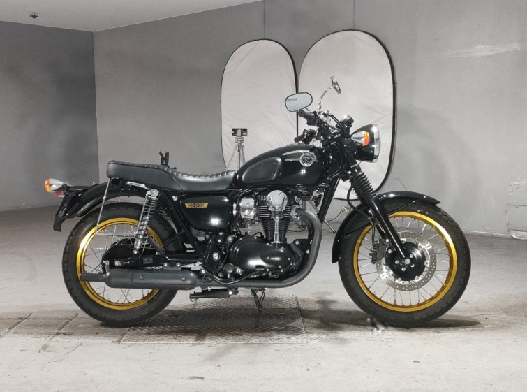 Мотоцикл Kawasaki W800 с пробегом 27499 km