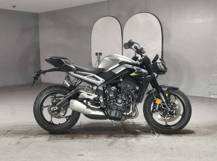 Мотоцикл Triumph STREET TRIPLE R з пробігом 6367 km