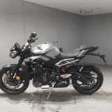 Мотоцикл Triumph STREET TRIPLE R з пробігом 6367 km