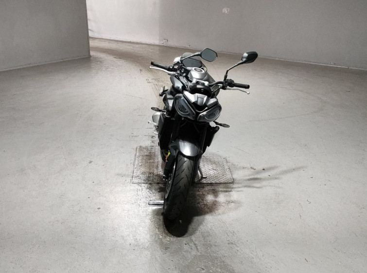 Мотоцикл Triumph STREET TRIPLE R з пробігом 6367 km