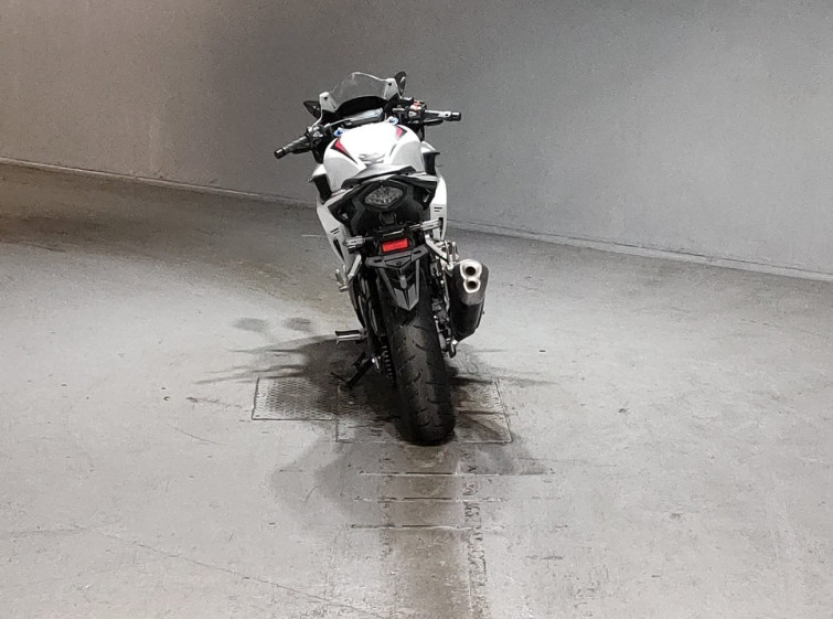Мотоцикл Honda CBR400R з пробігом 15426 km