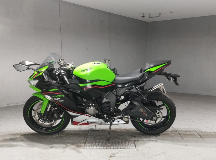 Мотоцикл Kawasaki ZX-6R с пробегом 8235 km