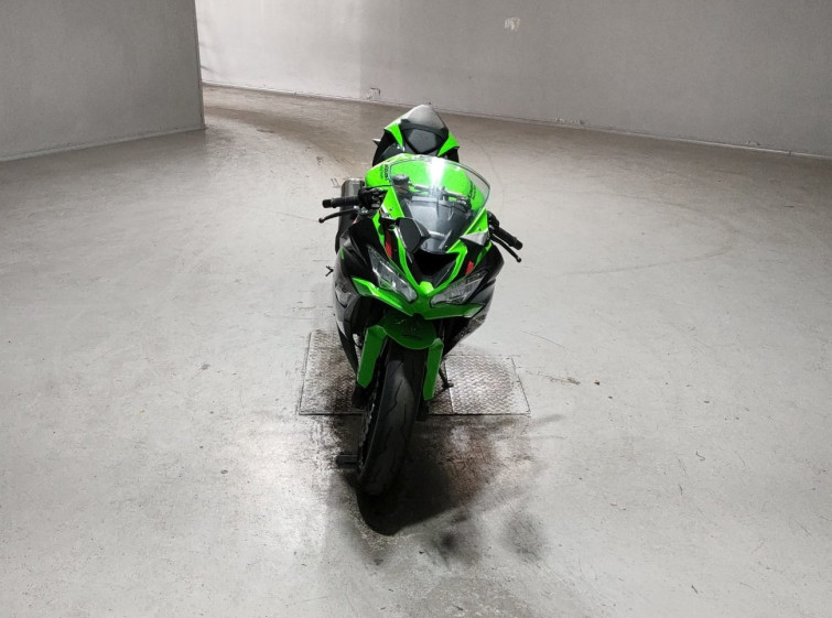 Мотоцикл Kawasaki ZX-6R с пробегом 8235 km