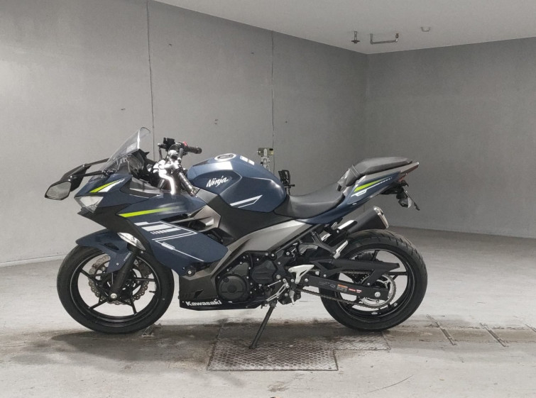 Мотоцикл Kawasaki NINJA400 с пробегом 6326 km