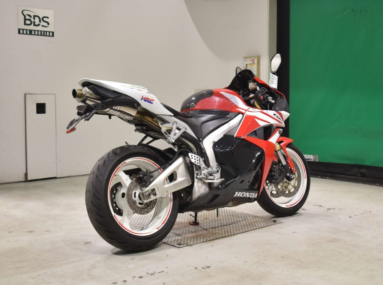 Мотоцикл Honda CBR600RR с пробегом 26044 km