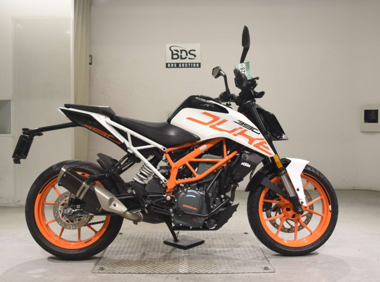 Мотоцикл KTM 390 DUKE з пробігом 21311 km