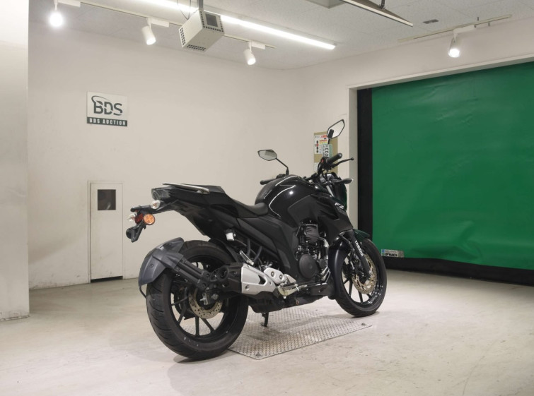 Мотоцикл Yamaha FZ25 с пробегом 1532 km