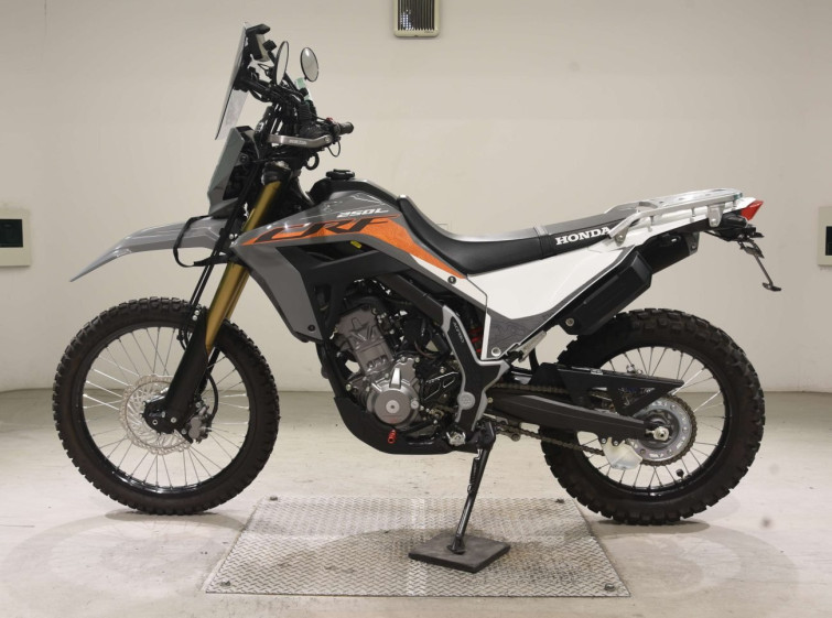 Мотоцикл Honda CRF250L с пробегом 1615 km