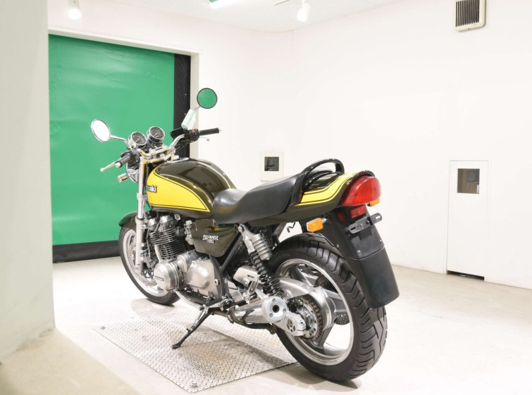 Мотоцикл Kawasaki ZEPHYR750 з пробігом 19379 km