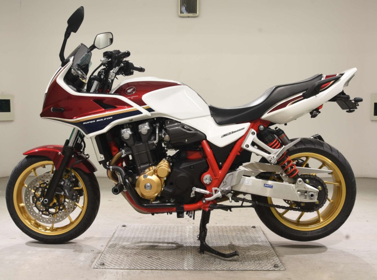 Мотоцикл Honda CB1300SF BOLDOR с пробегом 9885 km