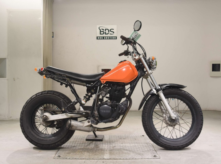 Мотоцикл Yamaha TW200 с пробегом 5743 km