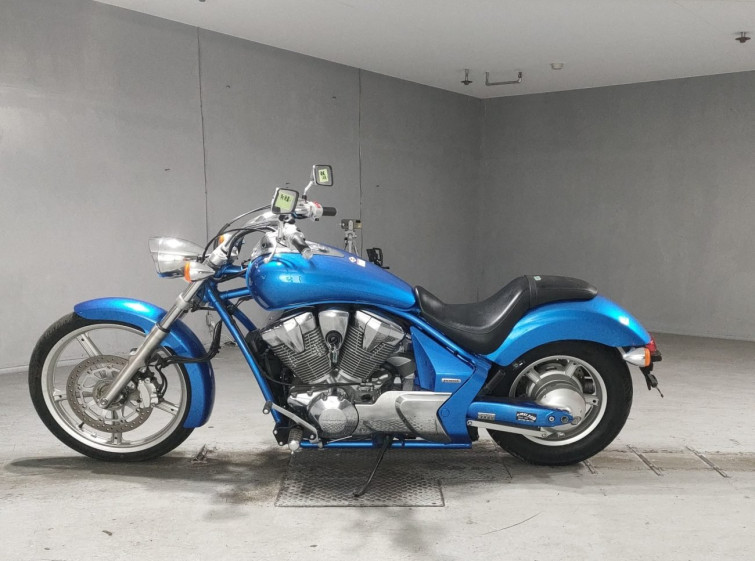 Мотоцикл Honda VT1300CS SABRE с пробегом 5423 km