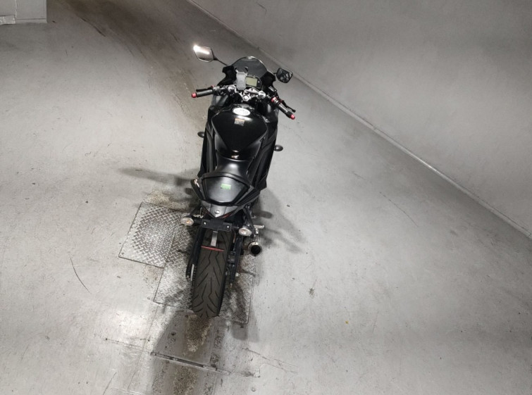 Мотоцикл Yamaha YZF-R25 с пробегом 42395 km