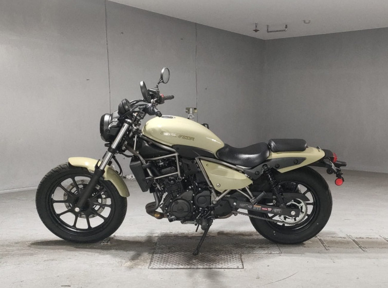 Мотоцикл Kawasaki ELIMINATOR 400 с пробегом 3404 km