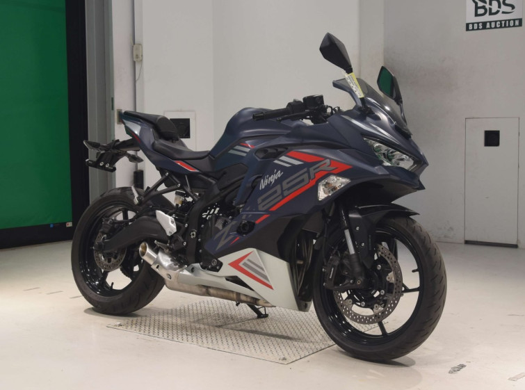 Мотоцикл Kawasaki NINJA ZX-25R с пробегом 8793 km