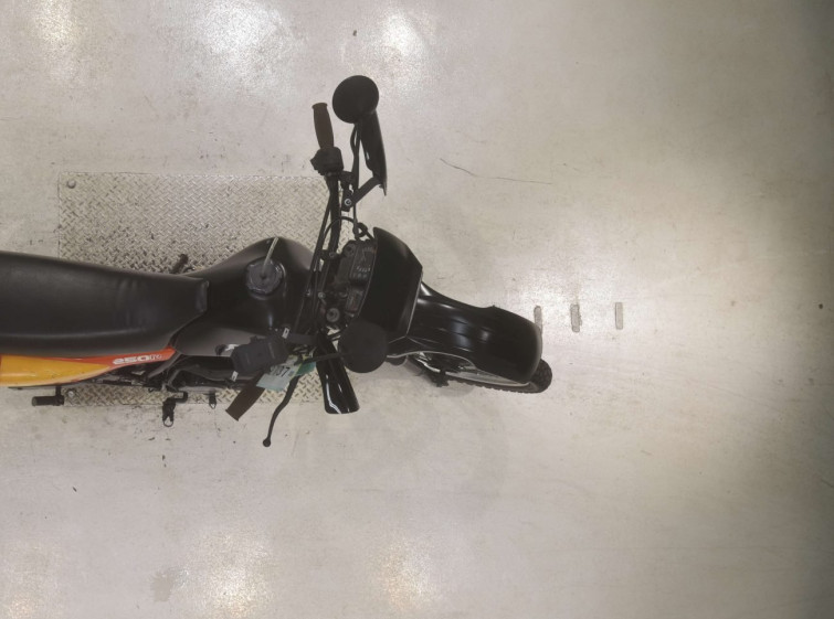 Мотоцикл Honda XLX250R з пробігом 19356 km