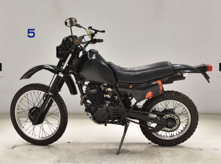 Мотоцикл Honda XLX250R з пробігом 19356 km