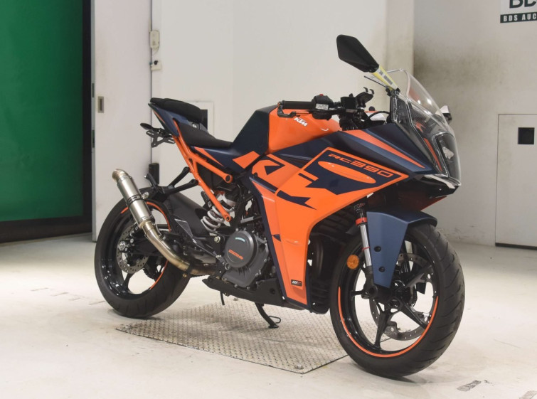 Мотоцикл KTM RC 390 с пробегом 2409 km