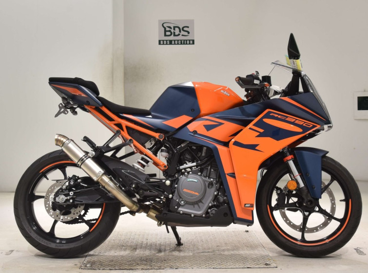 Мотоцикл KTM RC 390 с пробегом 2409 km