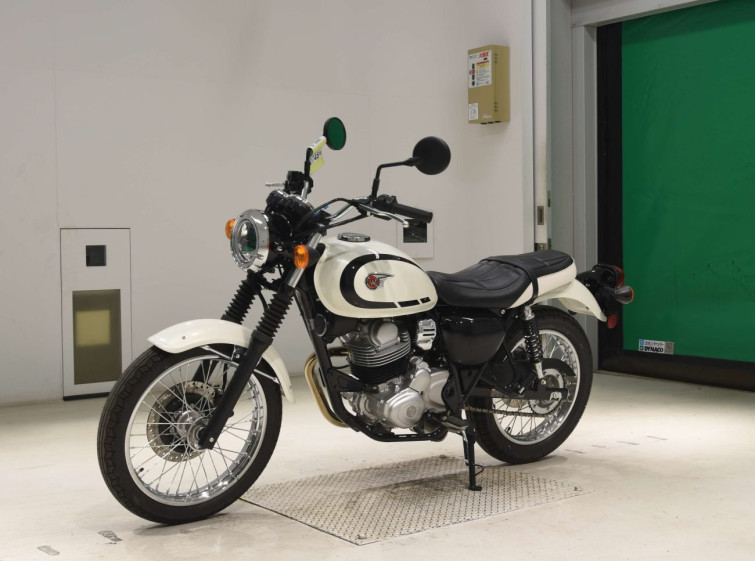 Мотоцикл Kawasaki W230 с пробегом 305 km