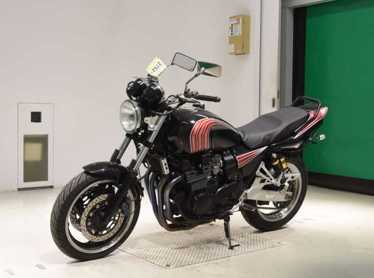 Мотоцикл Yamaha XJR400 с пробегом 5479 km