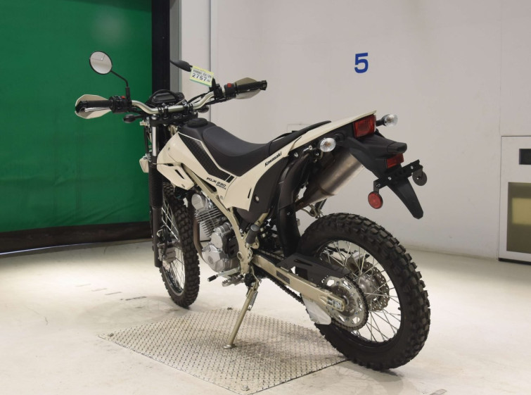 Мотоцикл Kawasaki KLX230 SHERPA с пробегом 213 km
