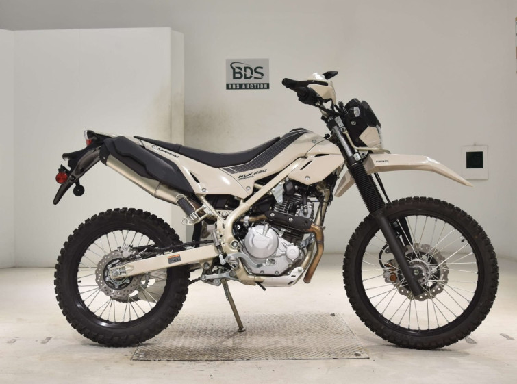 Мотоцикл Kawasaki KLX230 SHERPA с пробегом 213 km