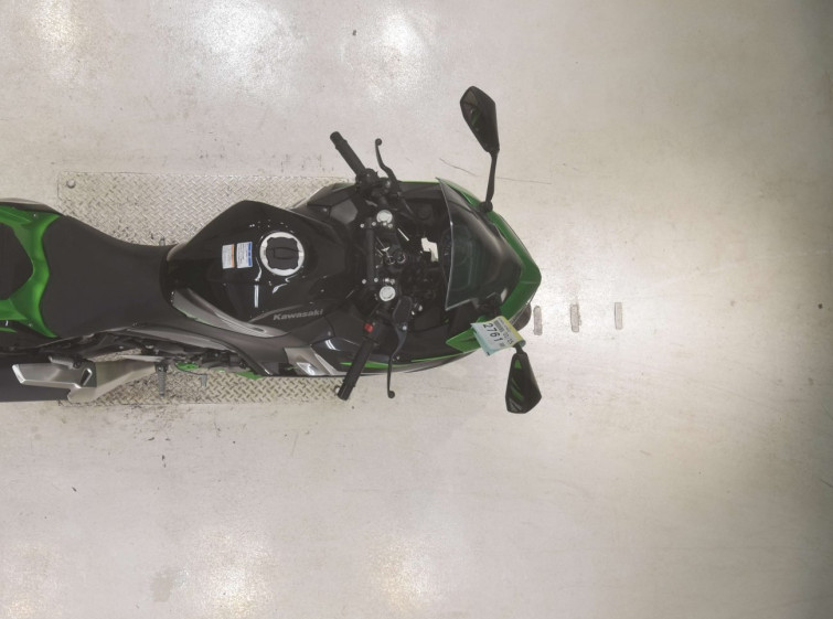Мотоцикл Kawasaki NINJA400 с пробегом 570 km