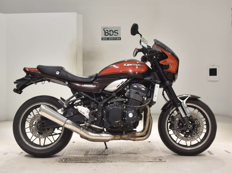 Мотоцикл Kawasaki Z900RS с пробегом 67590 km