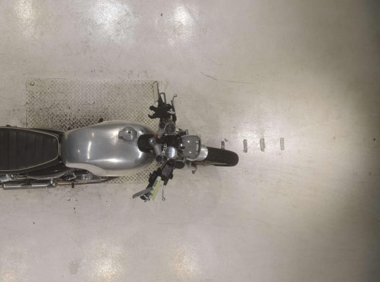 Мотоцикл Yamaha SR400 с пробегом 16843 km