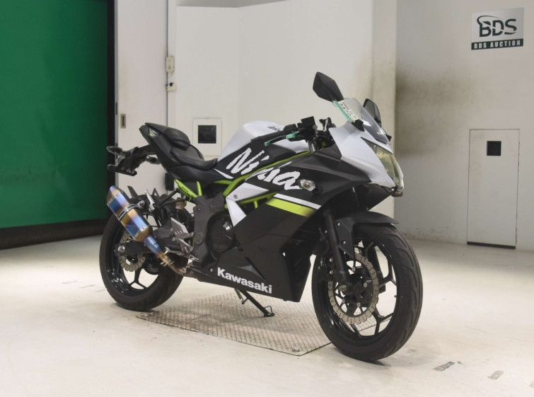 Мотоцикл Kawasaki NINJA250 з пробігом 6312 km