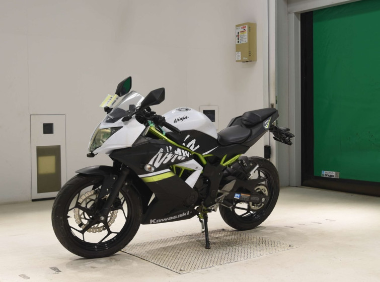 Мотоцикл Kawasaki NINJA250 з пробігом 6312 km