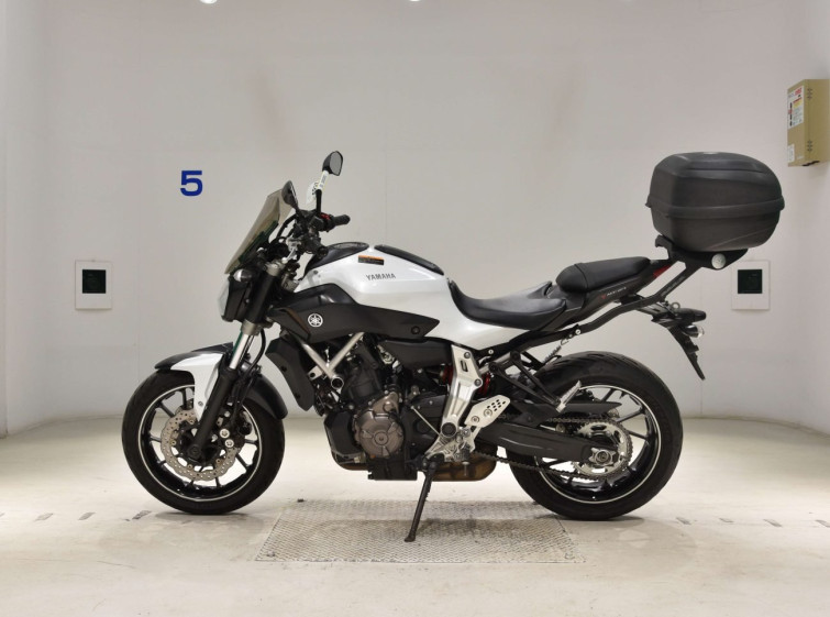 Мотоцикл Yamaha MT-07 с пробегом 27715 km