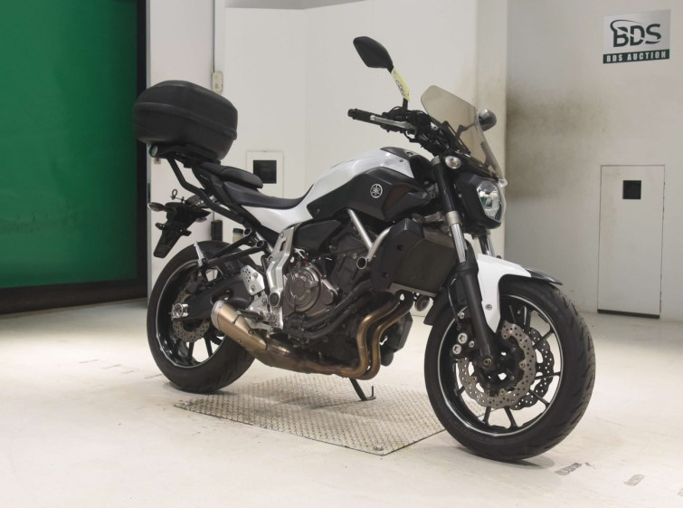 Мотоцикл Yamaha MT-07 с пробегом 27715 km