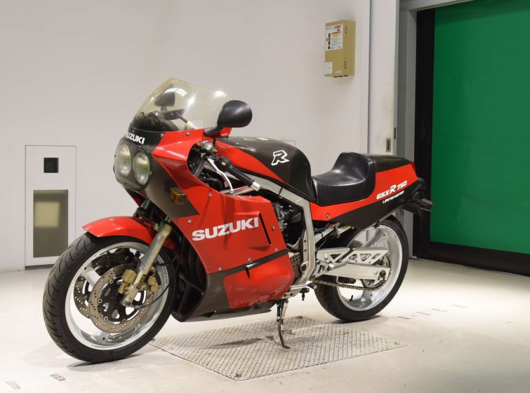 Мотоцикл Suzuki GSX-R750 с пробегом 32981 km