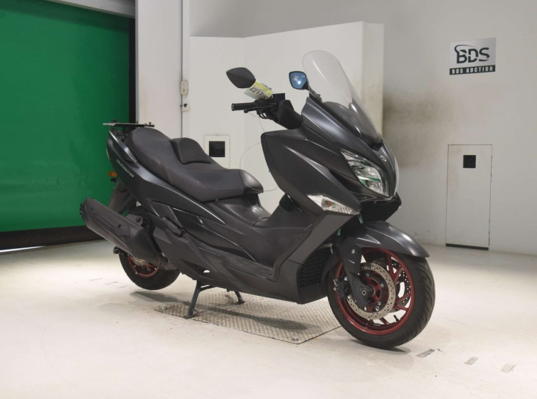 Мотоцикл Suzuki BURGMAN125 с пробегом 35420 km