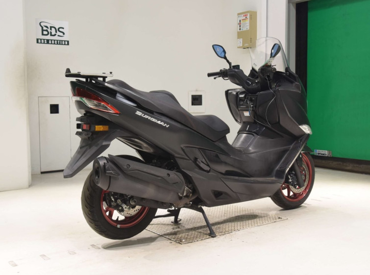 Мотоцикл Suzuki BURGMAN125 с пробегом 35420 km