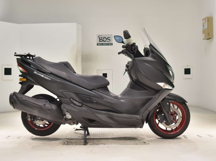 Мотоцикл Suzuki BURGMAN125 с пробегом 35420 km